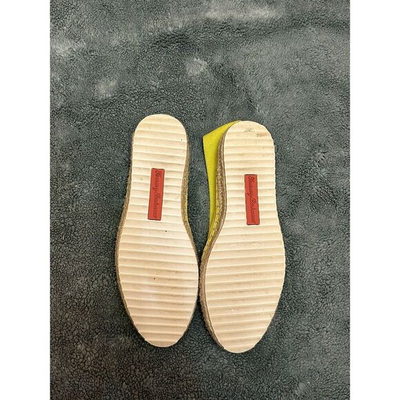 Tommy Bahama Espadrilles Yellow Closed Toe Slid On Flats Size 8 Preppy Women’s - Picture 3 of 9
